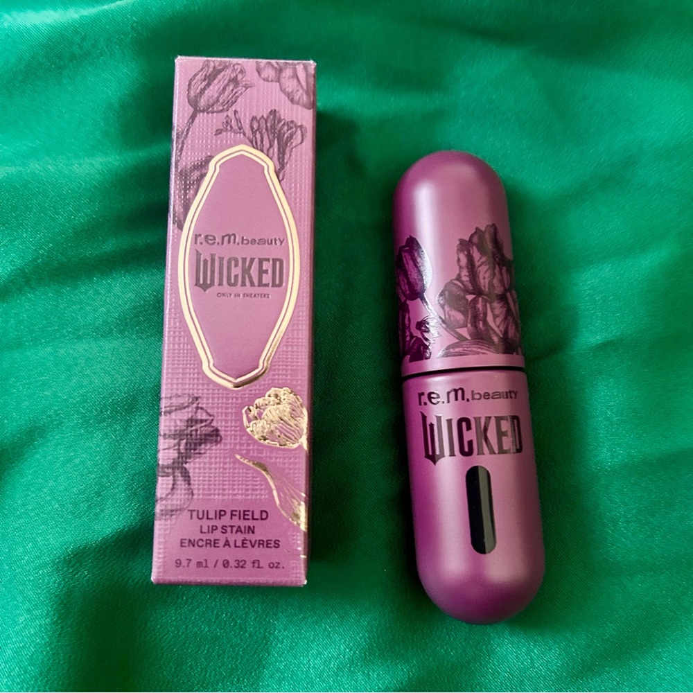 r.e.m. Beauty x Wicked Lip Stain in Made in OZ